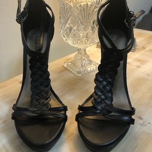 New black heeled shoes